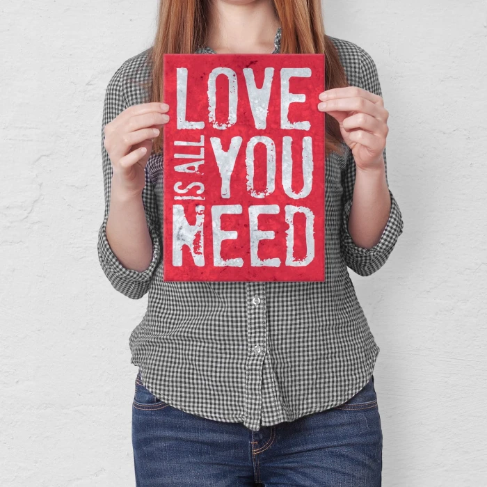 Plakat metalowy Love is all you need Prezent