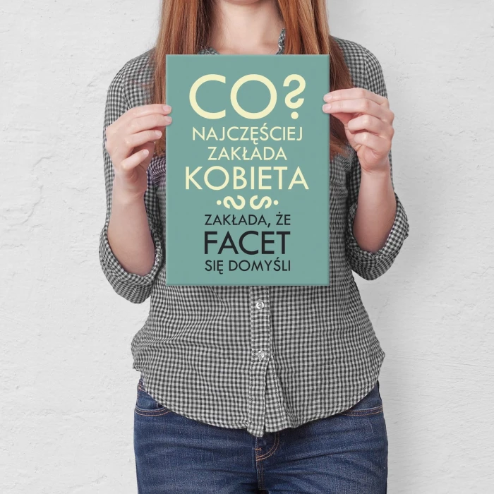 Plakat metalowy Co zakłada kobieta Prezent
