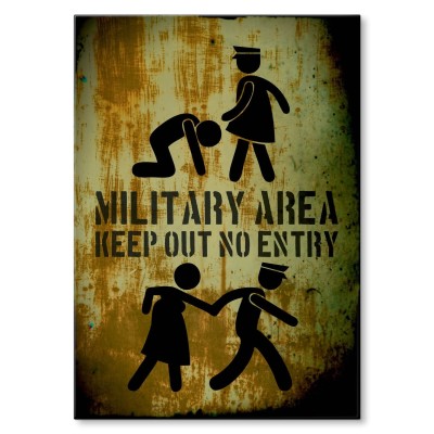 Plakat metalowy Military area Prezent