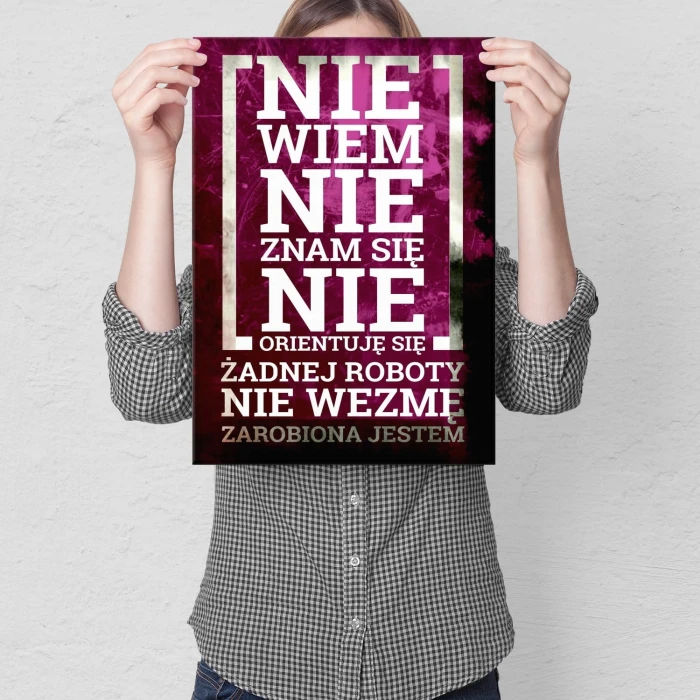 Plakat metalowy Zarobiona jestem