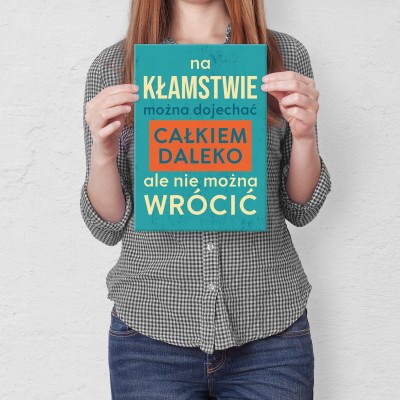 Plakat metalowy na kłamstwie