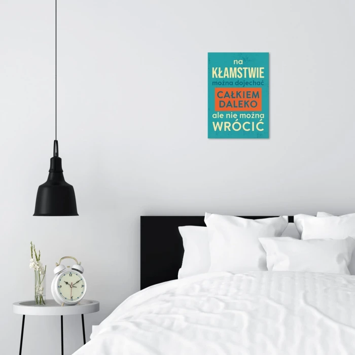 Plakat metalowy na kłamstwie