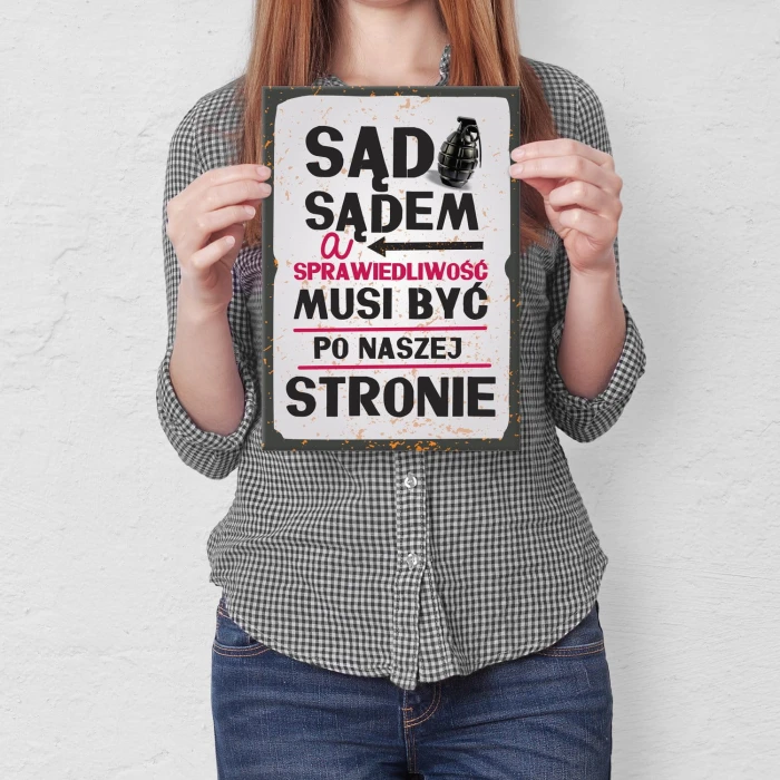 Plakat metalowy Sąd sądem Prezent