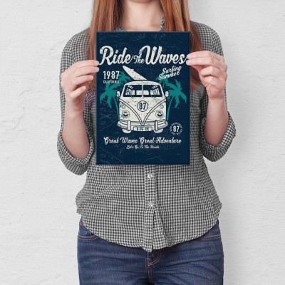 Plakat metalowy Ride the waves Prezent