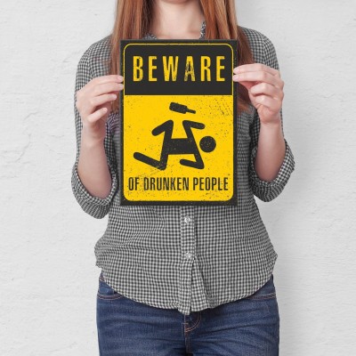 Plakat metalowy Beware drunken Prezent