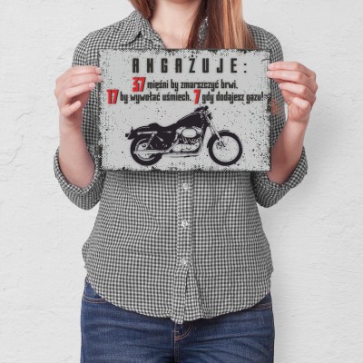 Plakat metalowy Motocykl angażuje Prezent