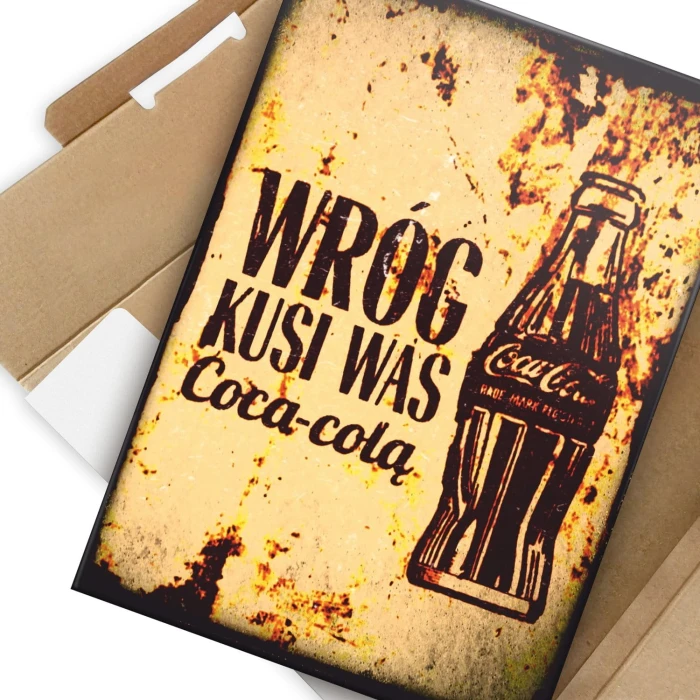 Poster metal Wróg kusi Coca-colą gift