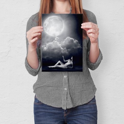 Plakat metalowy Naga kobieta księżyc Prezent