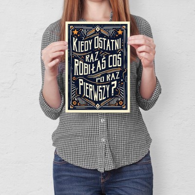 Plakat metalowy po raz pierwszy ona napis Prezent