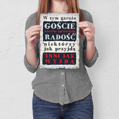 Plakat metalowy goście w garażu Prezent