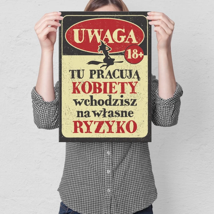 Poster metal tu pracują kobiety gift