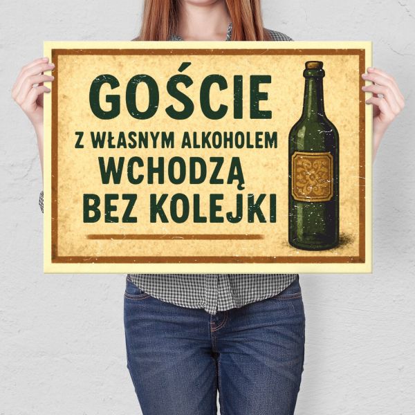 goście z alkoholem