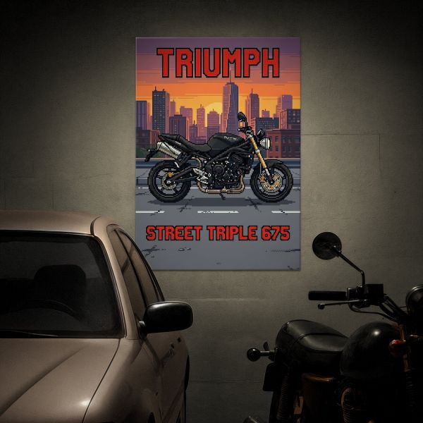 Triumph Street Triple 675 Retro Pixel Art
