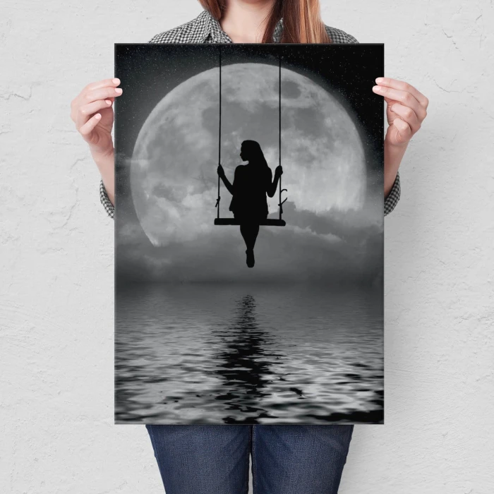 Plakat metalowy Kobieta na huśtawce Prezent